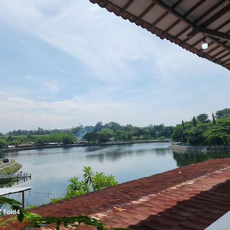Omah Kenangan At Seven Trumpets Resort Maguwo Exterior photo