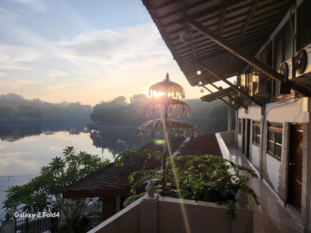 Omah Kenangan At Seven Trumpets Resort Maguwo Exterior photo